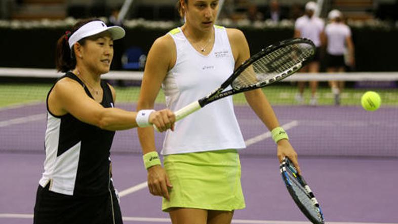 Katarina Srebotnika je nastope v Dubaju končala s porazom v konkurenci dvojic.