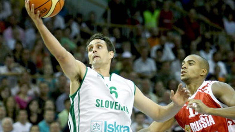 Domen Lorbek je na letošnjem evropskem prvenstvu na Poljskem tekme začenjal v pr