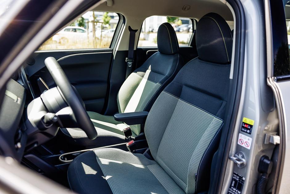 primerjava mini cooper S in mini aceman | Avtor: Saša Despot