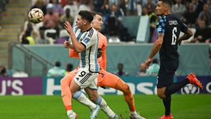 Julian Alvarez Dominik Livaković