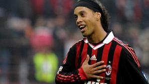 Kje bo svojo športno pot nadaljeval Ronaldinho? (Foto: Reuters)