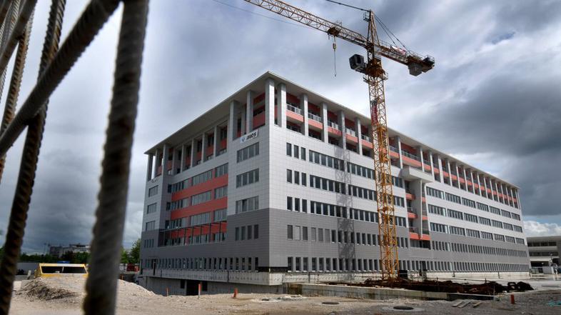 Satvba na Litostrojski