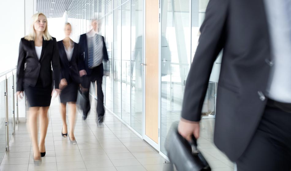 Iščete službo? Tukaj ponujajo plačo 2.000 evrov neto!