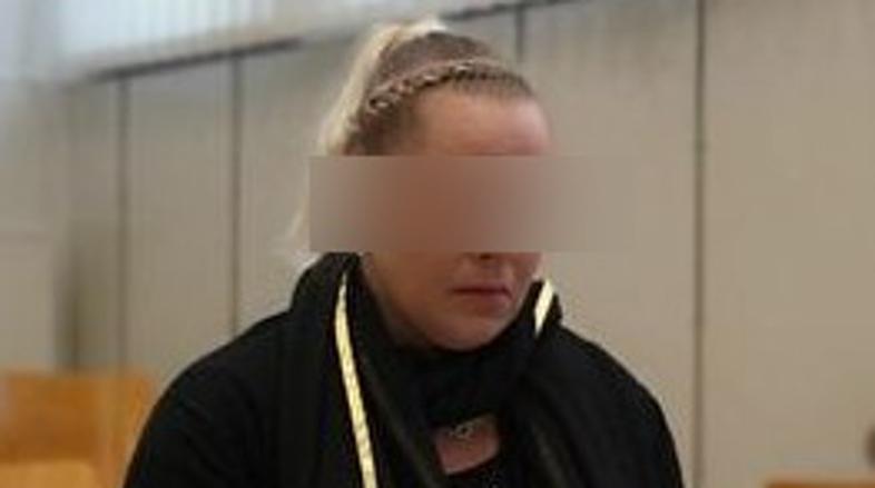 Teja K., obtožena za smrt otroka v razgretem avtu