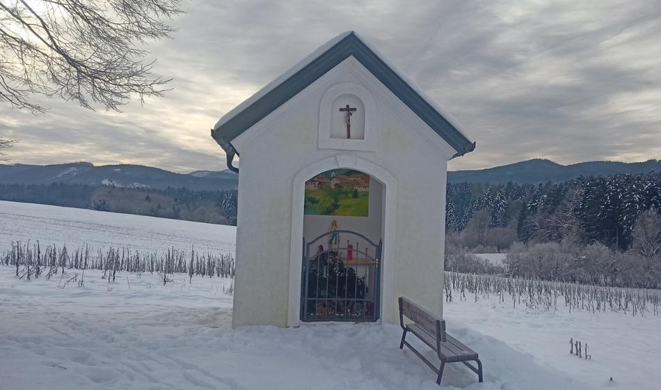 Župan obsojen, ker je porušil spomeniško zaščiteno kapelico