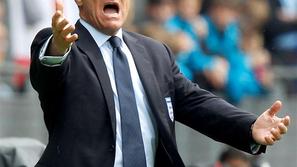 Fabio Capello ima nekaj težav s sestavo angleške reprezentance. (Foto: Reuters)