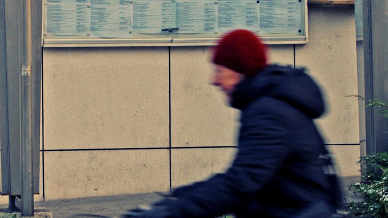 Brezposelnemu ne bo več treba biti dosegljiv na domačem naslovu. Letos so na zav