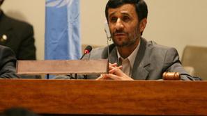 Ahmadinedžad je ZDA in zvezo Nato obtožil agresivne vojne v Iraku in Afganistanu
