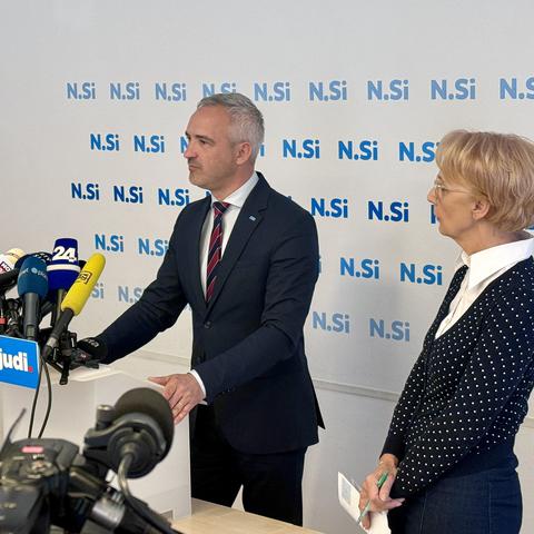 NSi