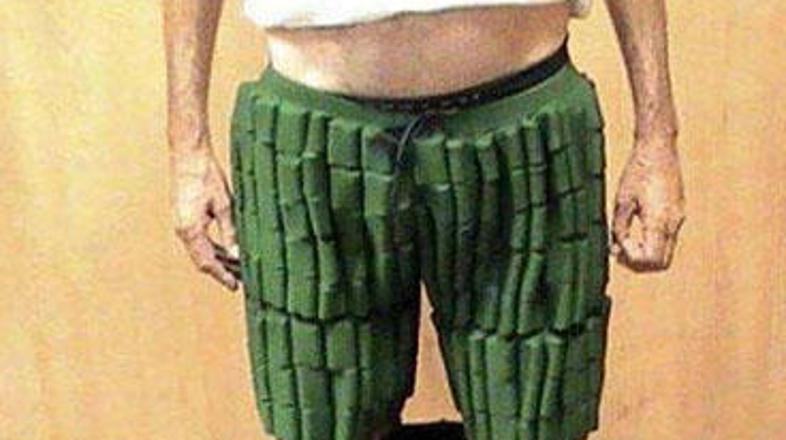 Moškega z drogo so zavohali psi.