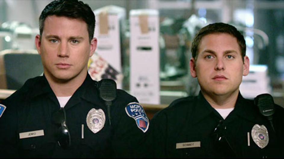 21 Jump Street: Mladenič v modrem