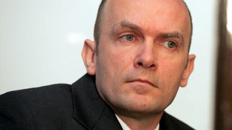 Predstojniku kirurgije na onkološkem inštitutu Marku Hočevarju so očitali kršite