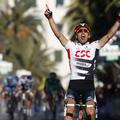 Fabian Cancellara je zmagal na enodnevni dirki od Milana do San Rema.