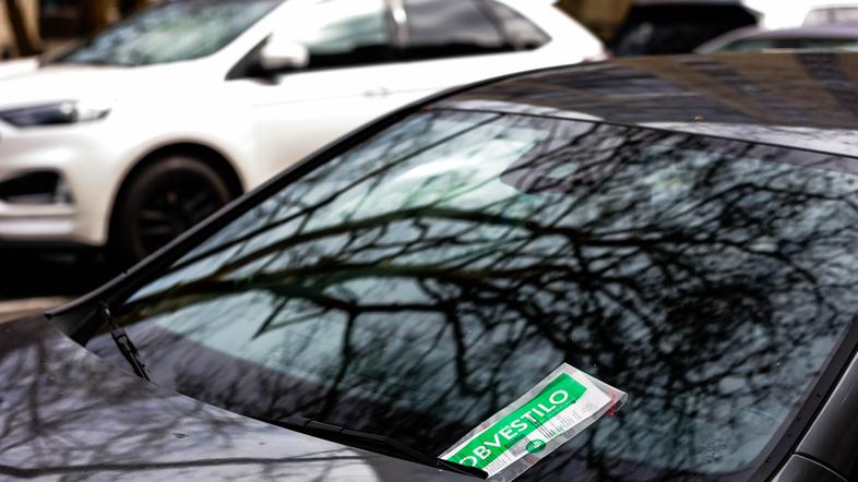 kazen za nepravilno parkiranje