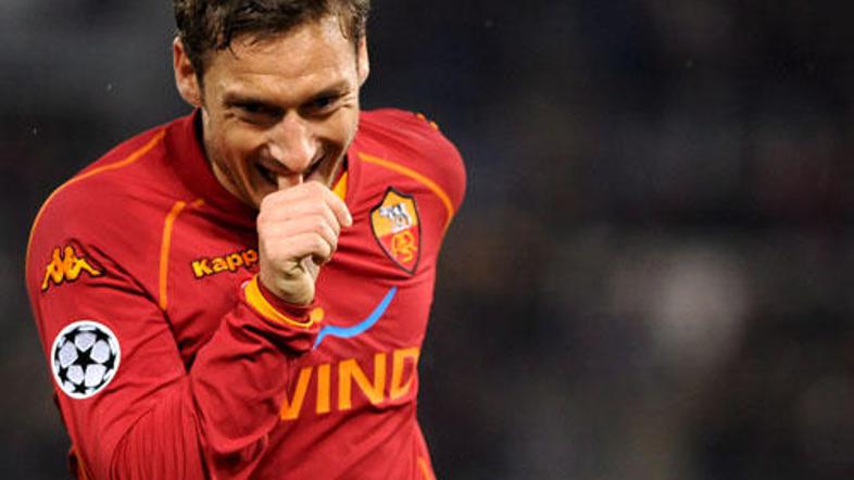 Francescu Tottiju je mama prepovedala, da bi zaigral za kakšen drug klub, kot je