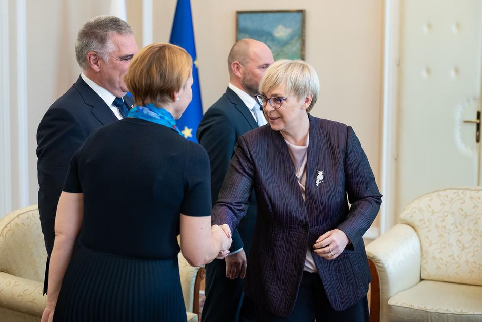 Tina Bregant Marko Lotrič Jernej Vrtovec Nataša Pirc Musar predsedniki parlamentarnih strank pri predsednici Nataši Pirc Musar | Avtor: UPRS/Boštjan Podlogar