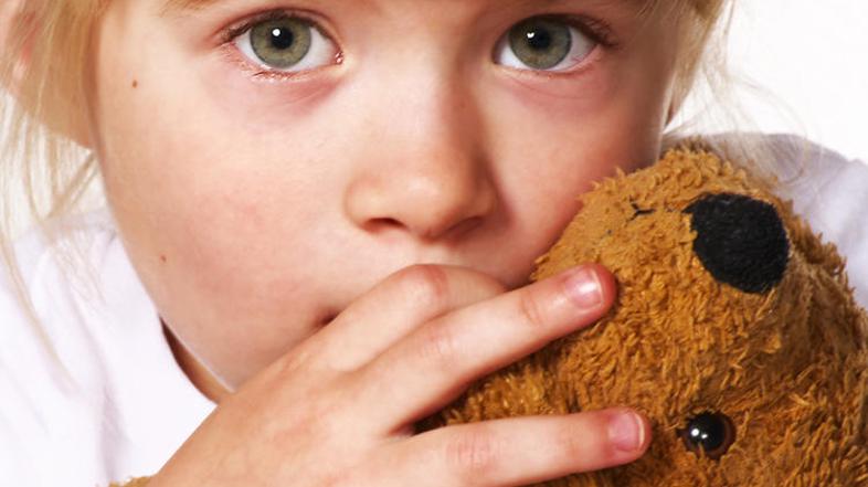 Beseda lahko prizadene bolj kot udarec. (Foto: Shutterstock)