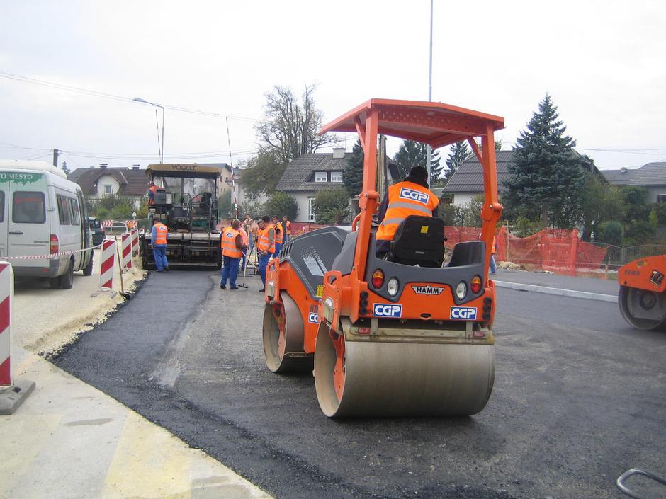Promet po novi Šmihelski cesti naj bi stekel še to jesen, so dejali na Mestni ob | Avtor: Žurnal24 main