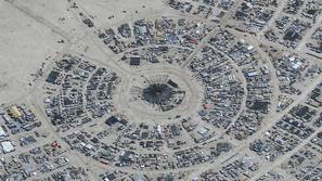 prizorišče festivala Burning Man v Nevadi