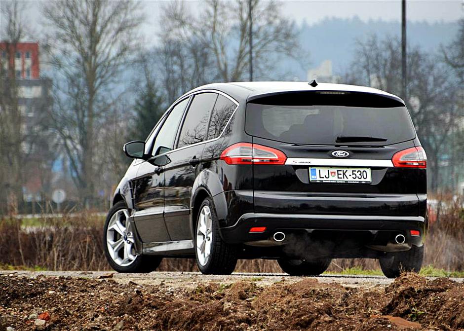 Ford S-max | Avtor: Gregor Prebil