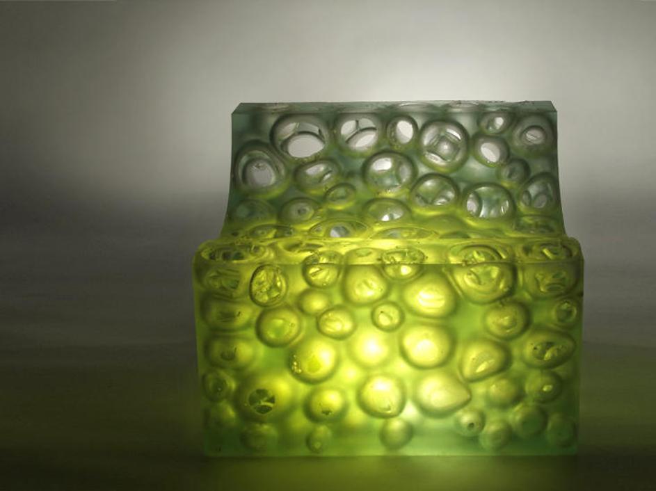 SuperFoam z ujetimi "mehurčki zraka".