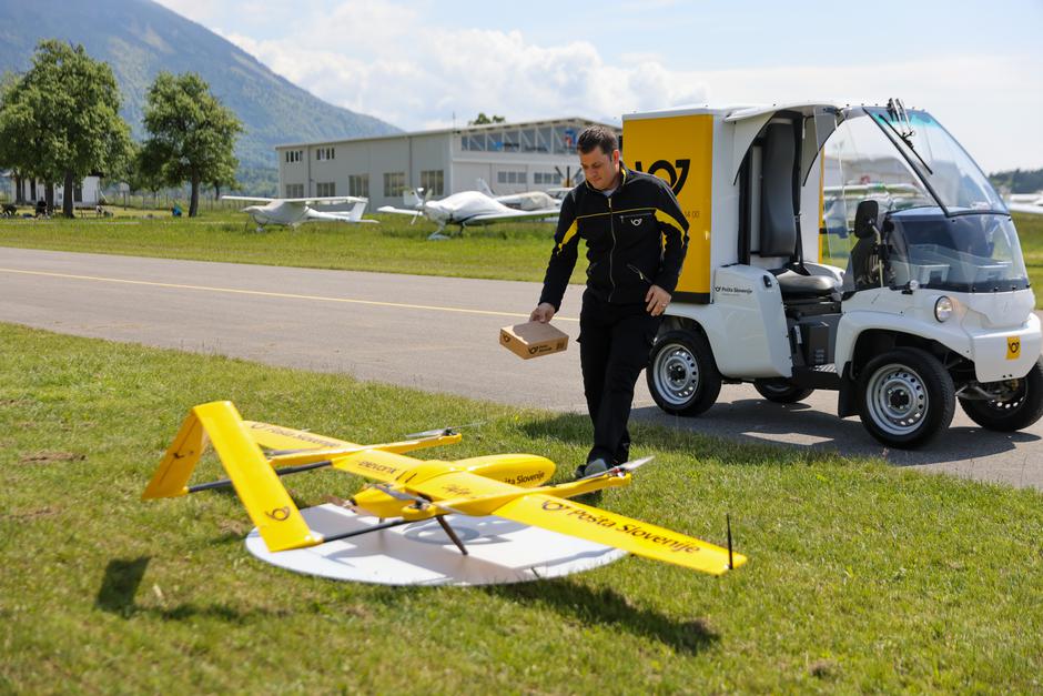 dostava dron Pošta Slovenije | Avtor: Pošta Slovenije