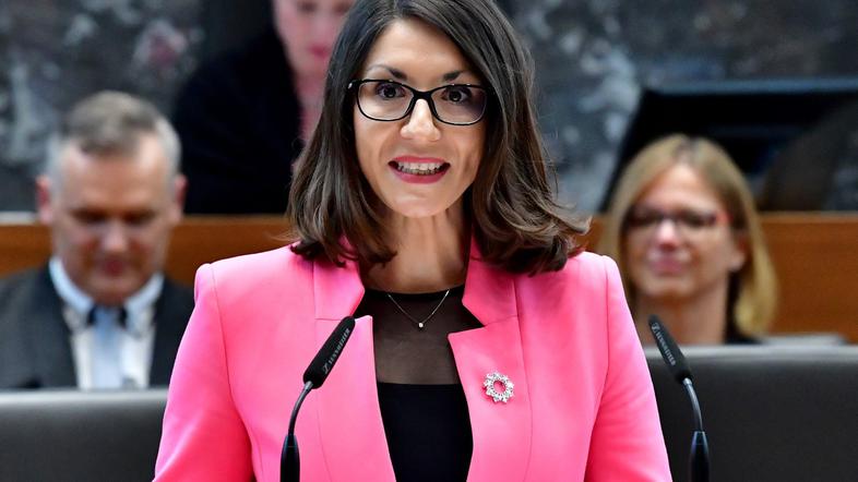 Emilija Stojmenova Duh