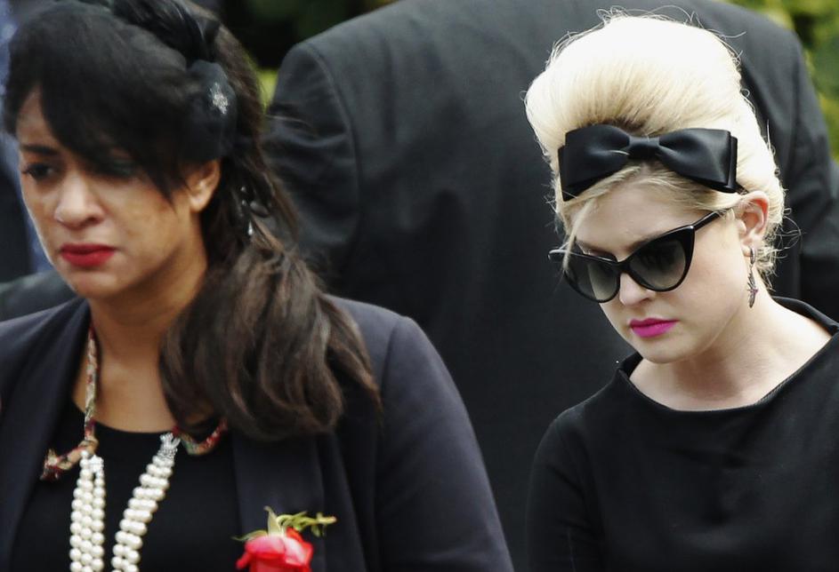 Kelly Osbourne, Amyjin pogreb