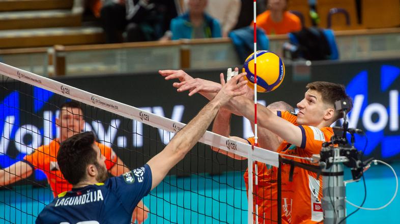 ACH Volley - Fenerbahče