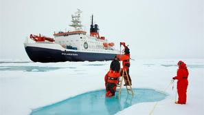 Severni pol Arktično morje ekspedicija vrtanje morje raziskava ledolomilec
