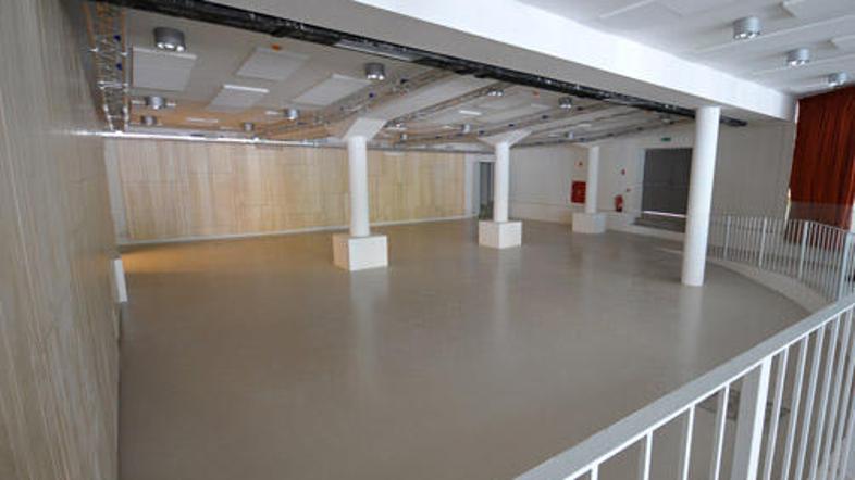 Multifunkcijska mala dvorana Komuna