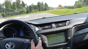 Test naprednih asistenčnih sistemov