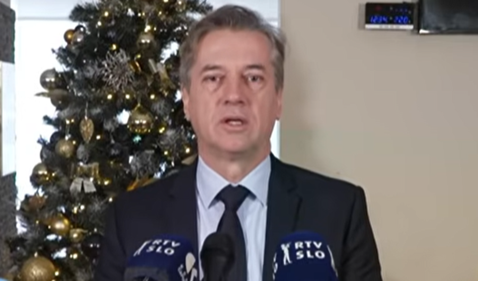 Golob je zaskrbljen zaradi odstopa Tašnerja Vatovca