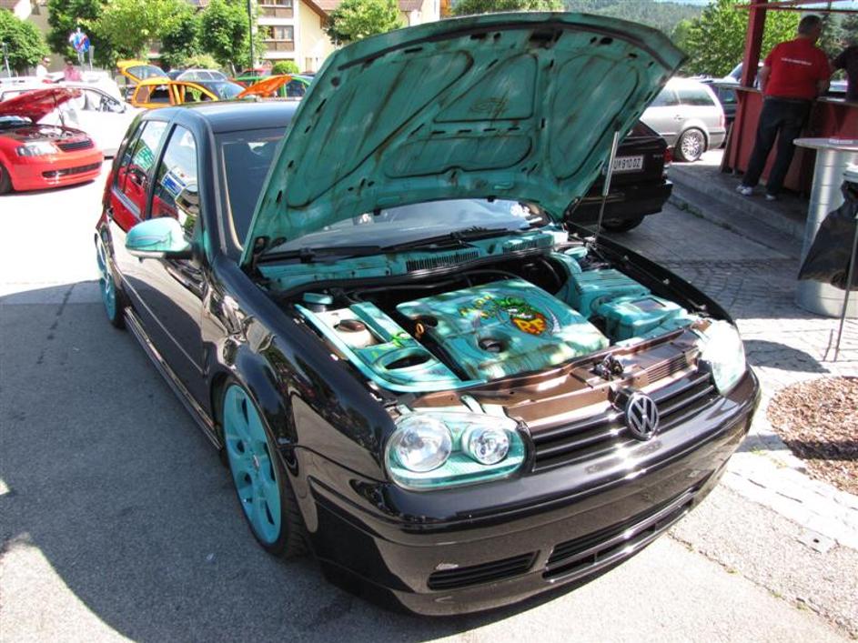 Srečanje VW in drugih predelanih vozil na Vrbskem jezeru.