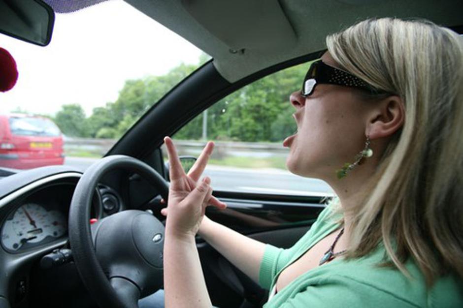 Agresivna voznica | Avtor: Profimedias