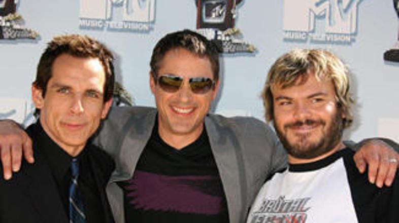 Robert Downey Jr., na sliki s soigralcema Benom Stillerjem (levo) in Jackom Blac