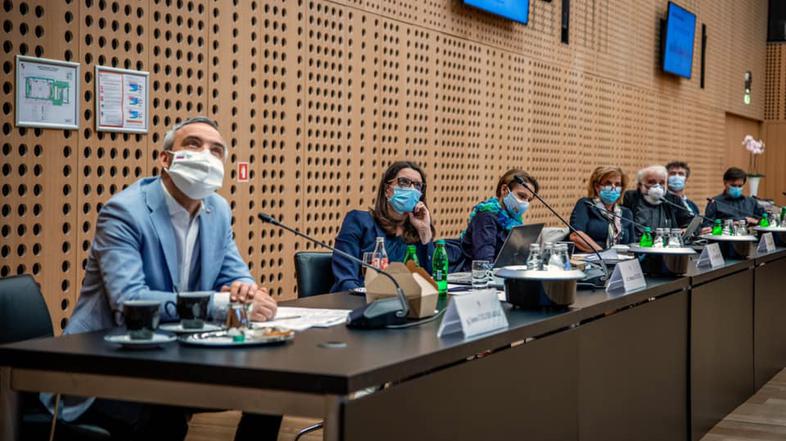 vlada brdo beović seja