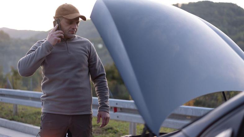 Avto, okvara, težave, mehanik