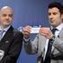 Real Madrid listek Uefa Liga prvakov žreb Luis Figo Gianni Infantino