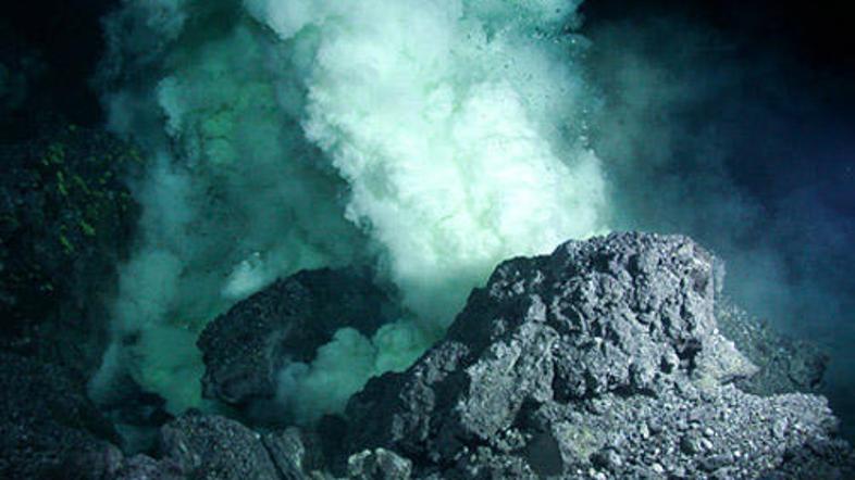 Raziskovalci so okolje okoli stožcev označili kar za pekel na Zemlji. (Foto: Nat