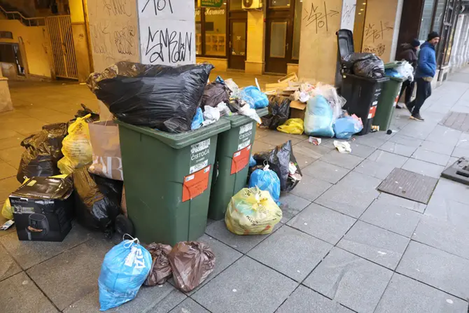 smeti na ulicah Zagreba | Avtor: Patrik Macek/PIXSELL