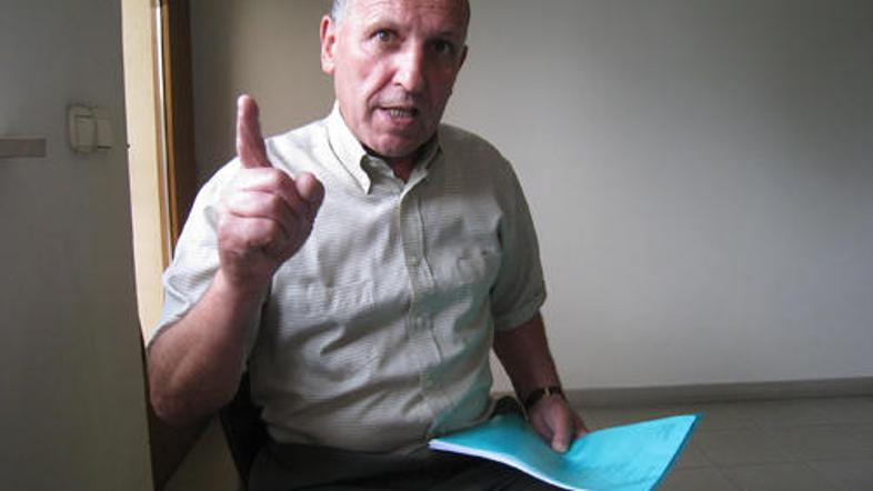 Srečko Lužar je z Darsom dosegel dogovor – začasno se bodo preselili v sosedovo 