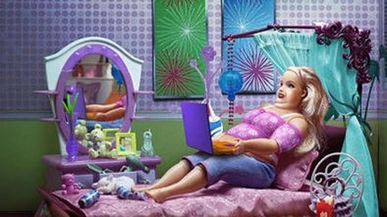 Nič več popolna Barbie XXL.
