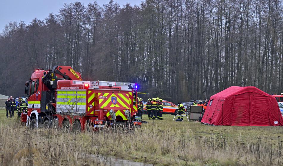 V trčenju vlakov na Češkem poškodovanih več deset ljudi