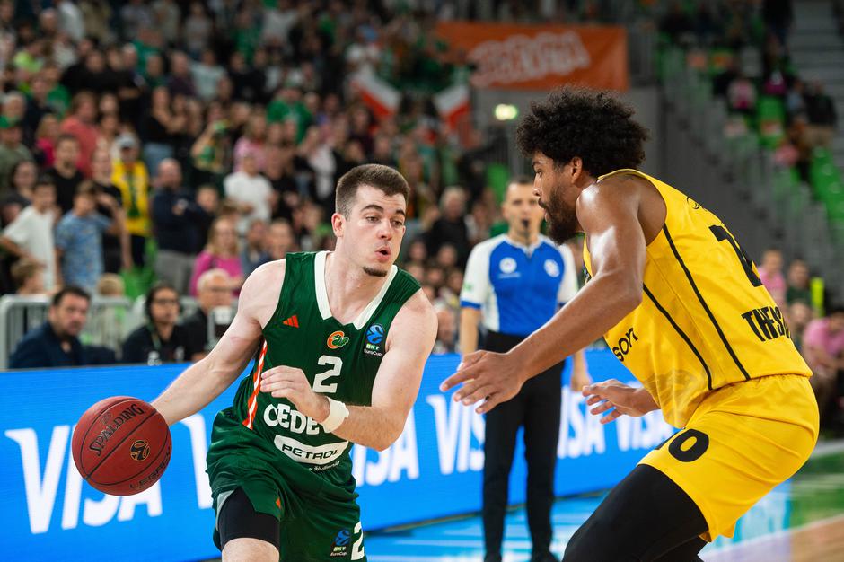 Olimpija - Aris | Avtor: Anže Petkovšek