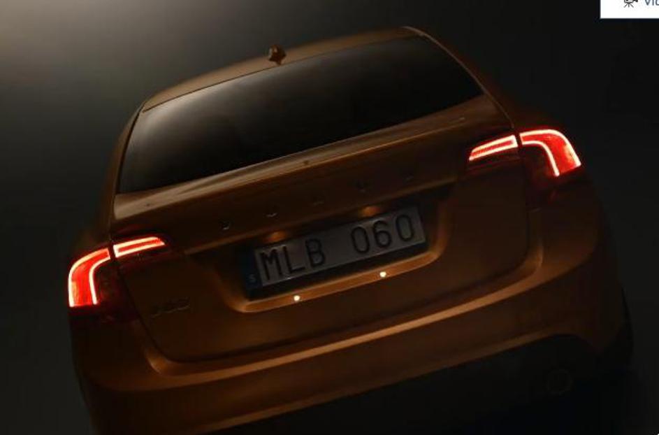 Volvo S60 bo prvič predstavljen že v začetku marca na avtosalonu v Ženevi. (Foto