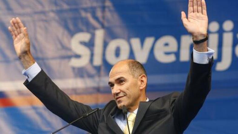 Janezu Janši bi lahko prav afera Patria v nedeljo zagotovila zmago, je prepričan