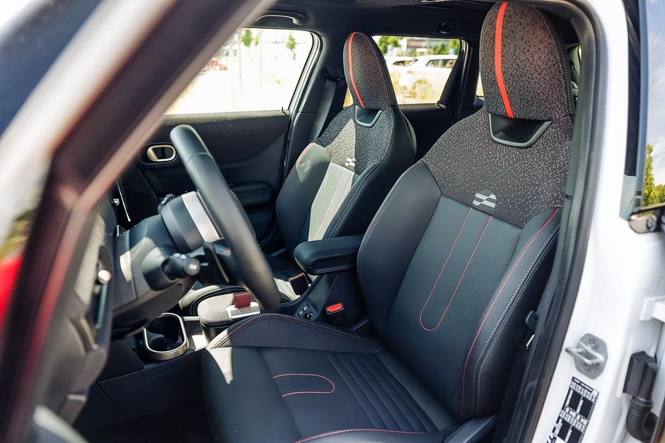 primerjava mini cooper S in mini aceman | Avtor: Saša Despot