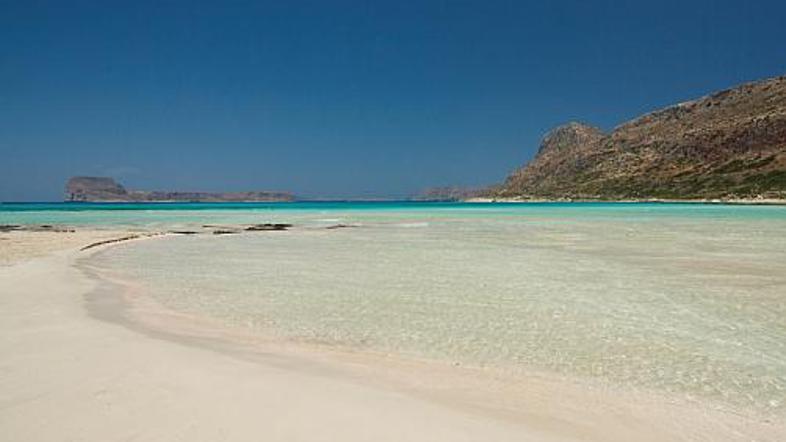 Veliko Grkov bi Britancem najraje kar prepovedalo počitnikovanje v Grčiji.