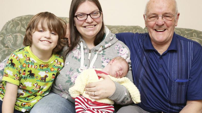 73-letni John Willows postal oče